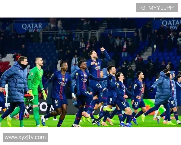 中超精彩对决曼城与巴黎圣日耳曼战成平局乌龙球引发全场热烈反响